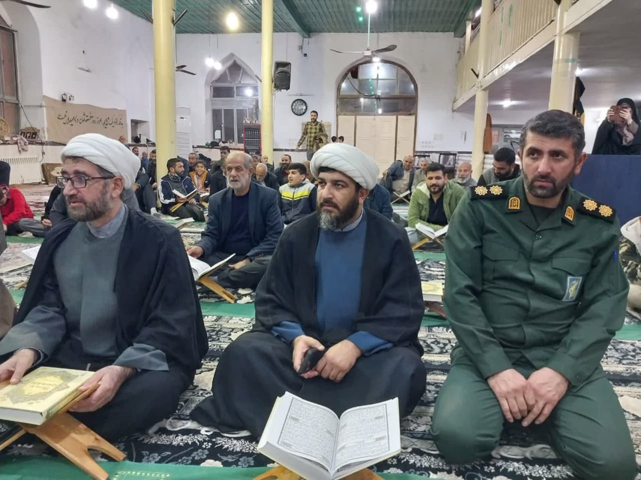 محفل انس با قرآن در کانون فرهنگي شهداء پلسفيد سوادکوه