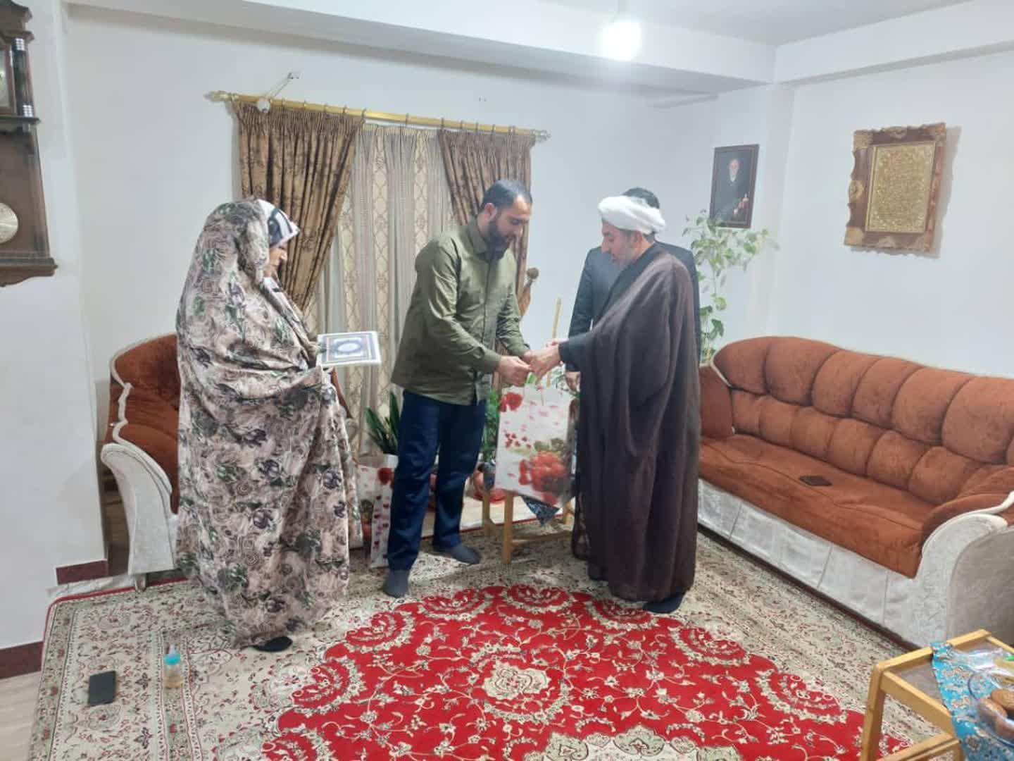 شکوه مادري در سه شنبه هاي تکريم مازندران