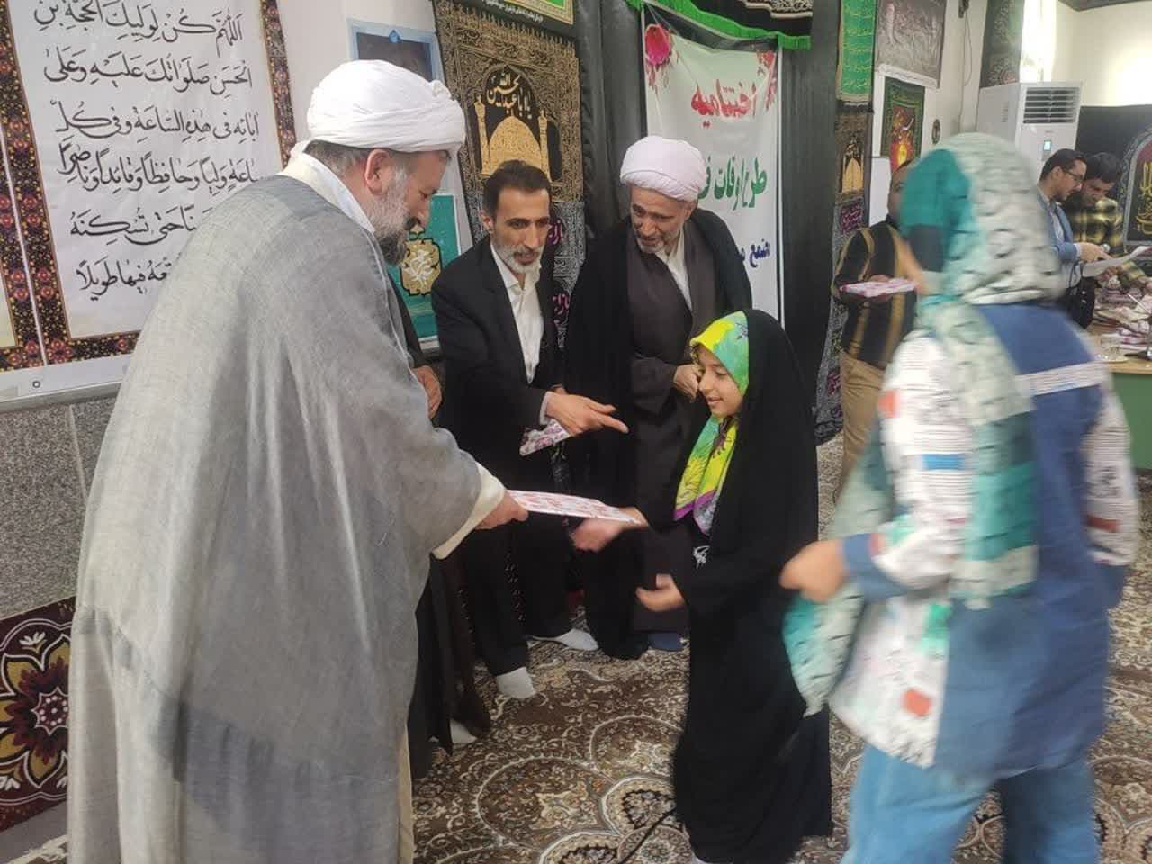 آيين اختتامييه کلاسهاي اوقات فراغت شهرستان نکا