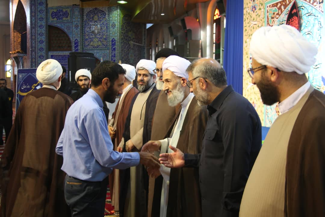 آيين تجليل از فعالان فرهنگي مساجد