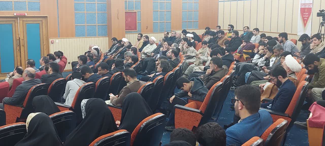 گزارش تصويري آيين تجليل از فعالين مسجدي