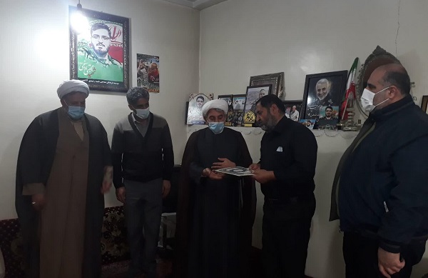 ستاد فهما مازندران با خانواده شهيد «مجتبي برسنجي سرخکلايي» ديدار کردند 1
