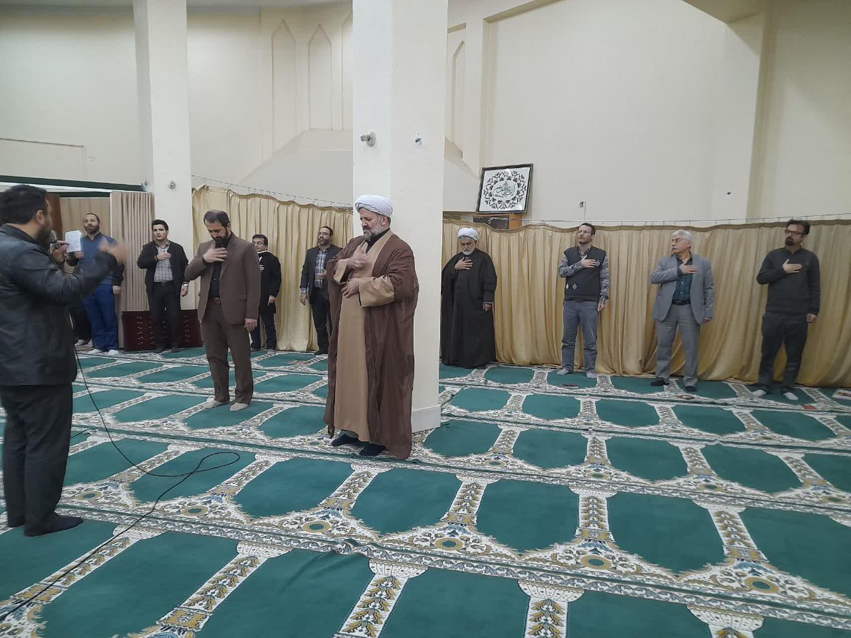برگزاري مراسم سوگواري حضرت زهرا (س) در نماز خانه اداره کل فرهنگ و ارشاد اسلامي مازندران