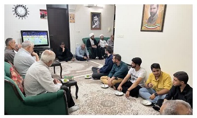 اعضاي کانون هاي مساجد ساري با خانواده شهيد «مصطفي نوروزي» از شهداي امنيت ديدار کردند
